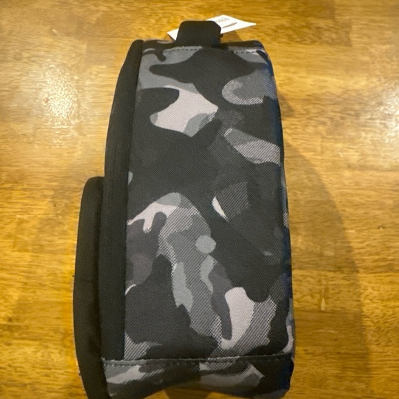 Nike Insulated Lunch Bag 6L 11x8x5 Nike Logo Grey Camo With ID Card Insert NWT - Picture 3 of 8